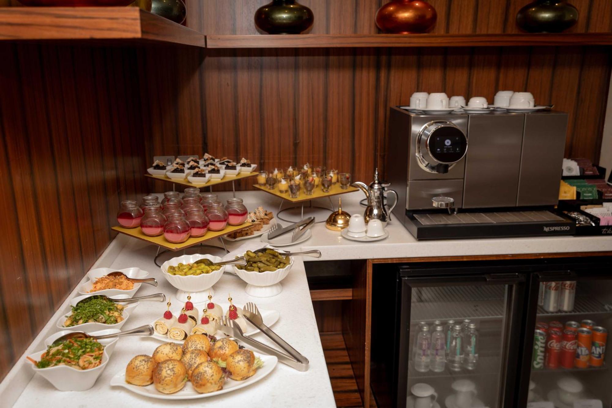 Intercontinental Al Hotel
